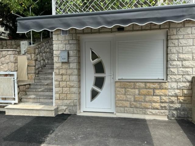Lory Apartmani Dramalj Exterior photo