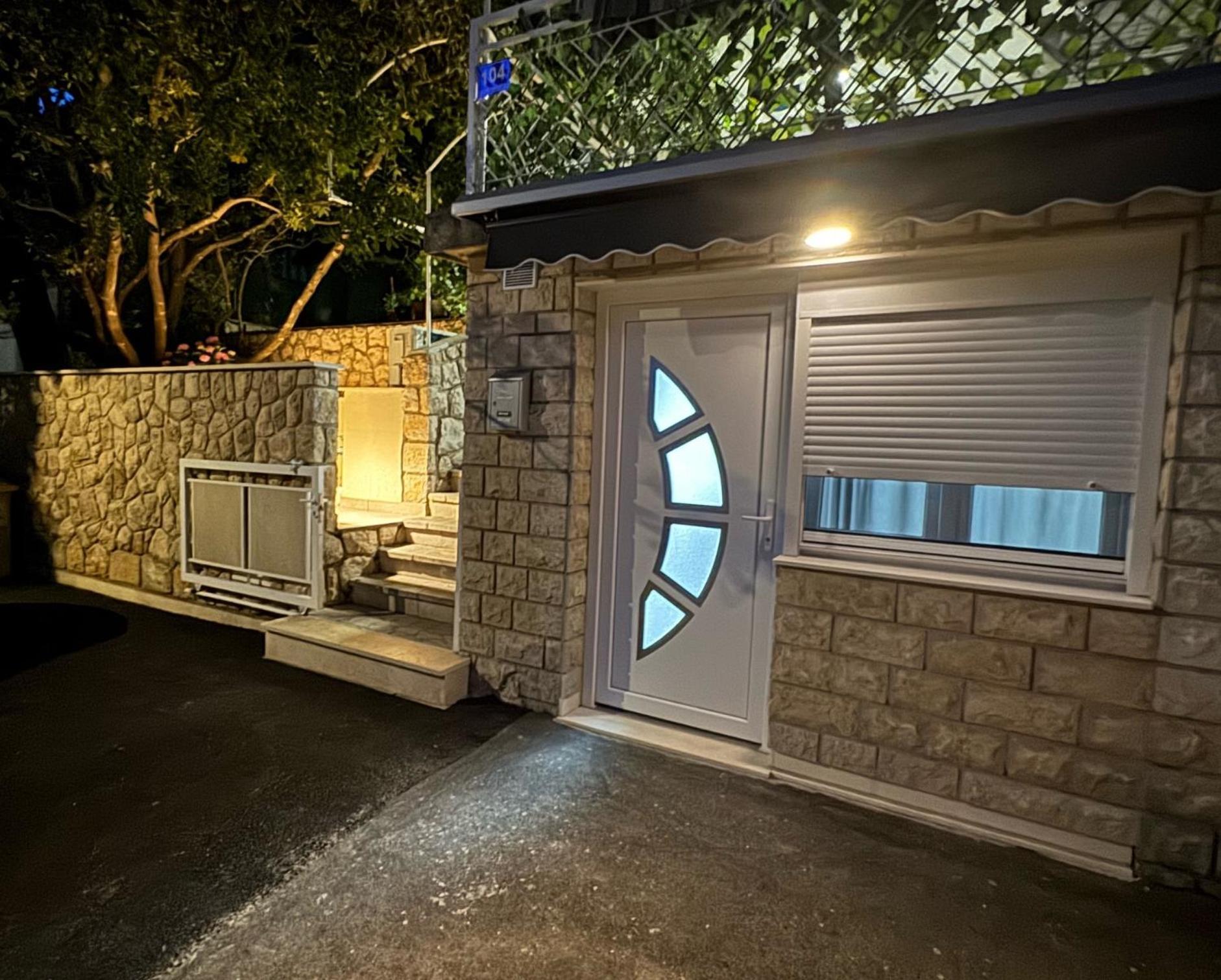 Lory Apartmani Dramalj Exterior photo
